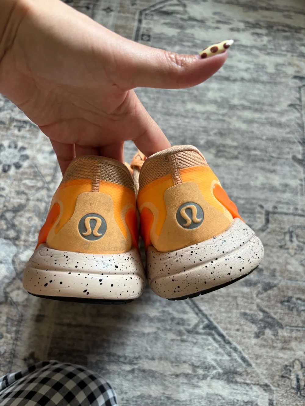 Lululemon Blissfeel 2 Running Shoe orange women’s size 9 workout gym shoes